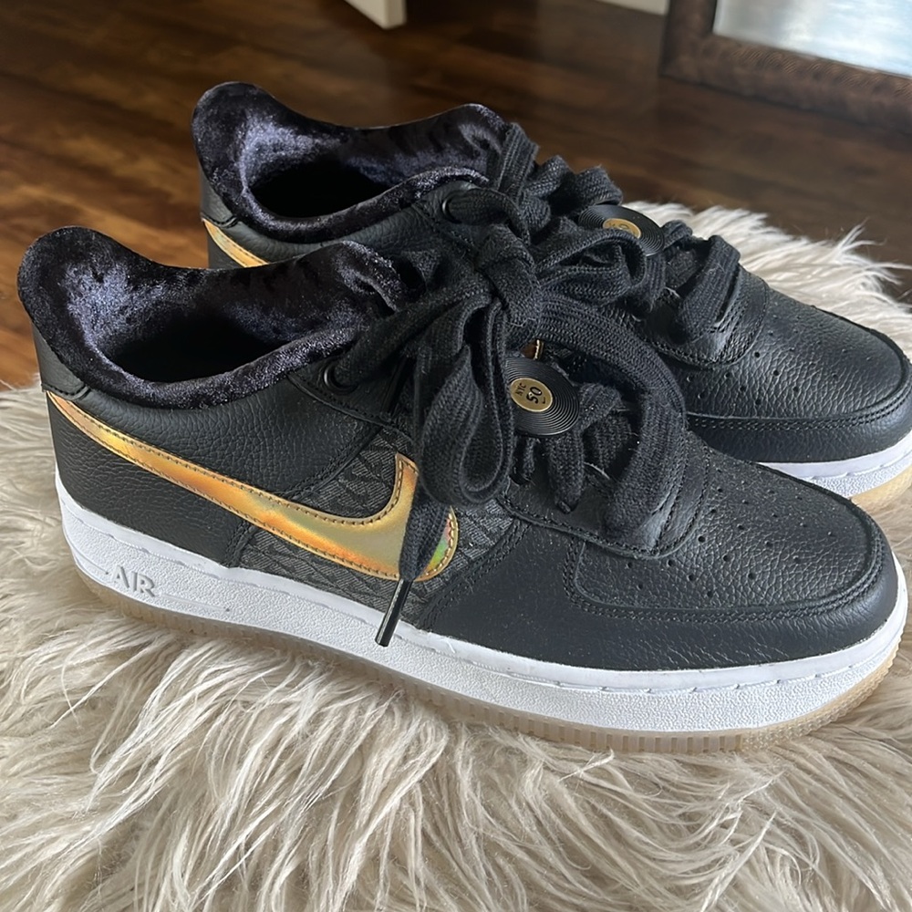 Nike Air Force 1 Low Black w/Gold Hip Hop 50th Anniversary Youth 6.5 Woman’s 8